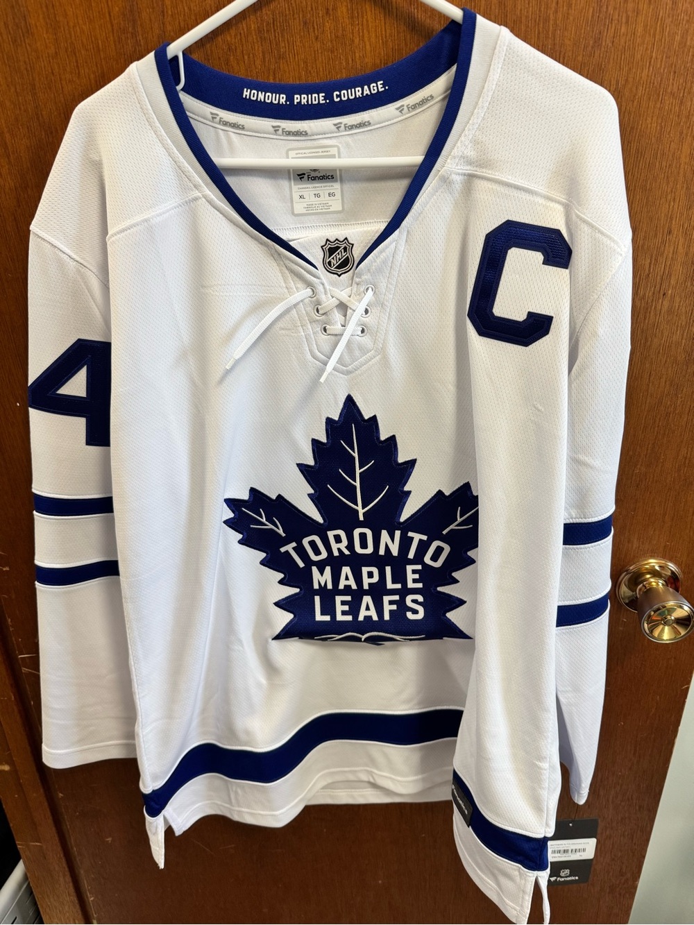NWT fanatics Toronto Maple Leafs Matthews jersey